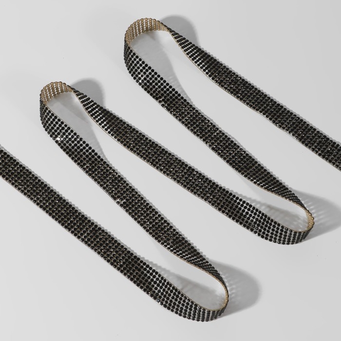 Стразы термоклеевые, d = 2,3 мм, ширина - 15 мм, 4,5 ± 0,5 м, цвет чёрный Стразы термоклеевые, d = 2,3 мм, ширина - 15 мм, 4,5 ± 0,5 м, цвет чёрный