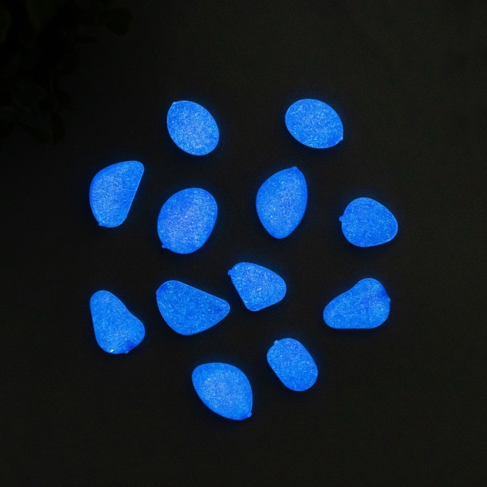 Декор для творчества пластик светится в темноте  Декор для творчества пластик светится в темноте "Фиолетовые камешки" набор 12 шт