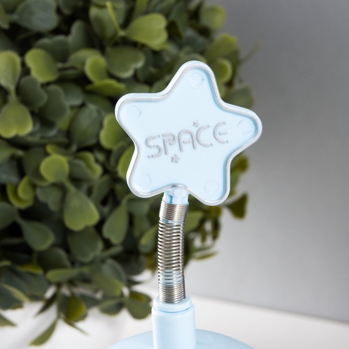 Настольная лампа  Настольная лампа "Астронавт со звездой" МИКС LED 3Вт USB АКБ 9х7х19 см RISALUX