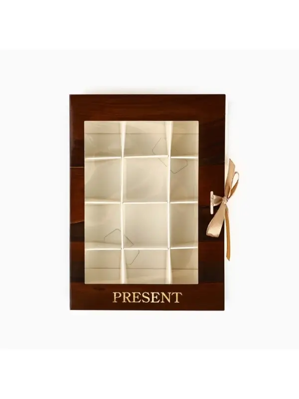 Коробка под 12 конфет с ячейками &laquo;Дерево&raquo; 18.5&times;13.5&times;3.5 см