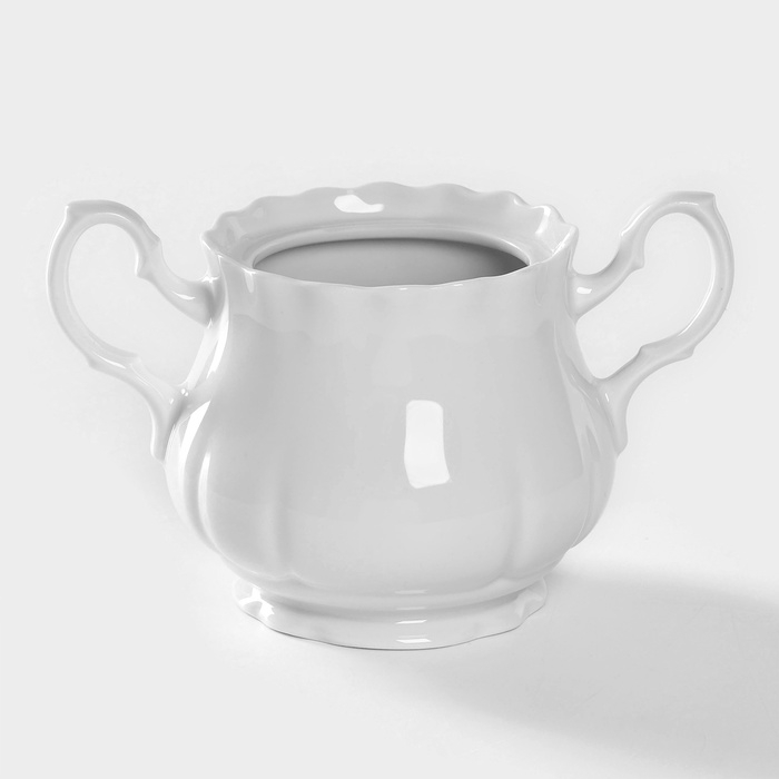 Сахарница фарфоровая «Романс», 550 мл, с крышкой, цвет белый Сахарница фарфоровая «Романс», 550 мл, с крышкой, цвет белый