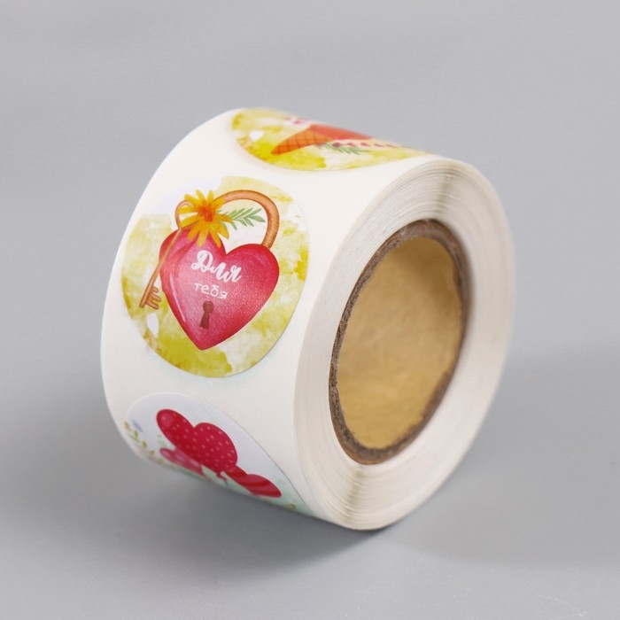 Наклейка бумага Наклейка бумага "Любовь" d=2,5 см 252 шт в рулоне