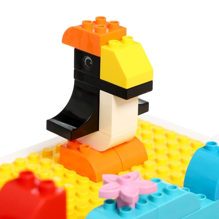 Игровой набор «Стол со стульчиком», конструктор, 60 деталей Игровой набор «Стол со стульчиком», конструктор, 60 деталей