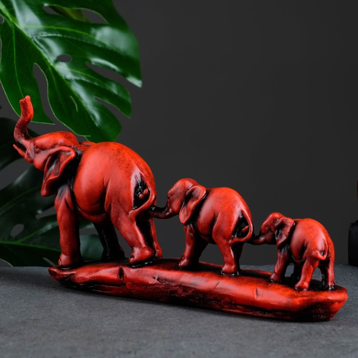 Фигура Фигура "Слоники" красный, 30х14х6см