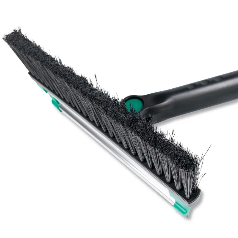 Телескопическая зимняя щетка-водосгон WB-126 (89-126 см)