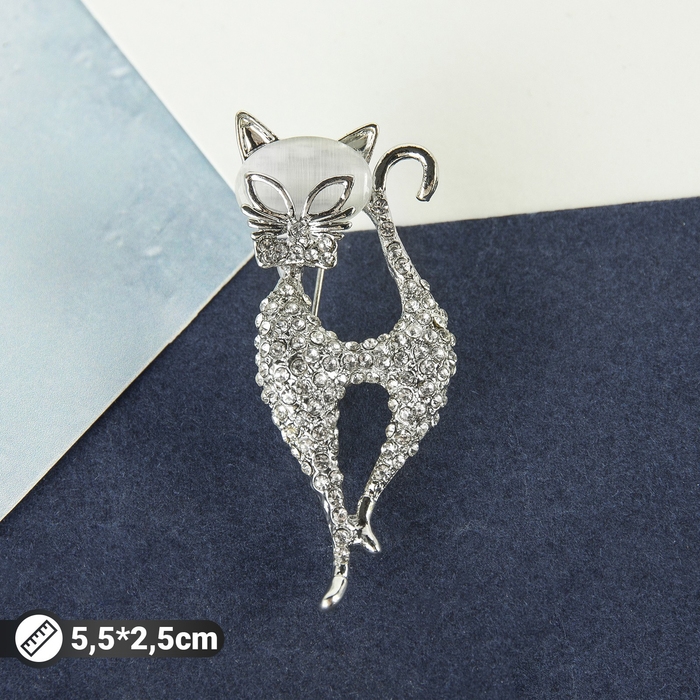 Брошь «Кошка» изящная с бантом, цвет белый в серебре Брошь «Кошка» изящная с бантом, цвет белый в серебре