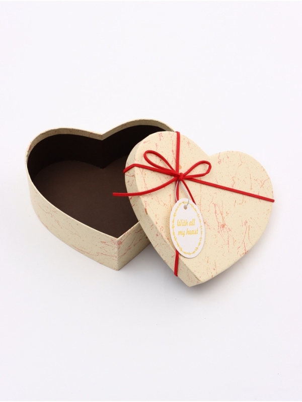 Набор коробок 3 в 1 сердца 22 х 20 х 9;  18.5 х 17 х 7.5; 1 6 х 14 х 6 см