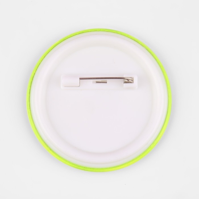 Светоотражающий значок «Лапка», d = 5,8 см, цвет МИКС Светоотражающий значок «Лапка», d = 5,8 см, цвет МИКС