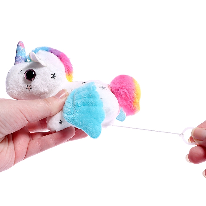 Заводная игрушка-брелок «Волшебный единорог» Заводная игрушка-брелок «Волшебный единорог»