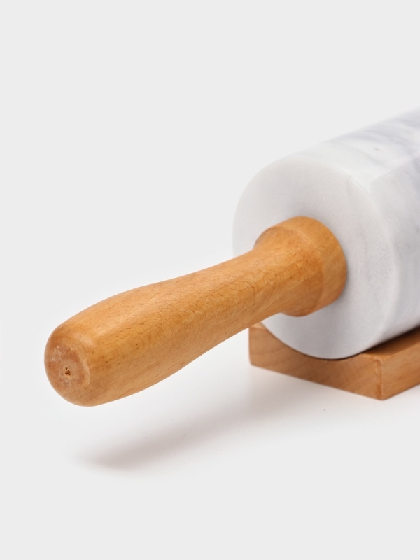 Скалка из мрамора 46х6 см, цвет белый, ручки из бука Скалка из мрамора 46х6 см, цвет белый, ручки из бука