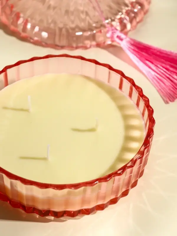 Ароматическая свеча в шкатулке &laquo;Розовая&raquo;, 3 фитиля, сладкий апельсин, 13.3&times;13.3&times;9.5 см