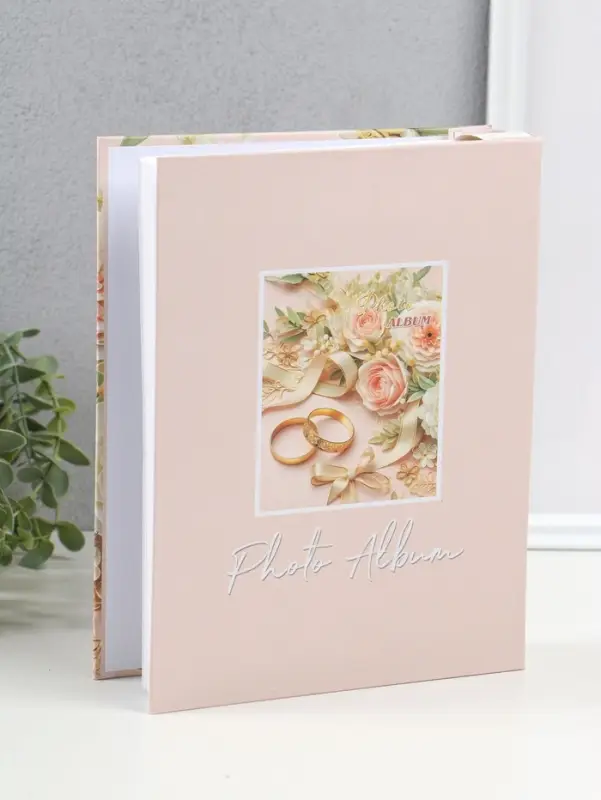 Фотоальбом на 200 фото 10х15 см "Кольца молодых и букет с розами" в коробке 5,5х20,5х26 см   1096272
