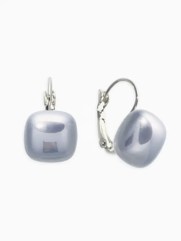 Серьги пластик "Майорика" квадрат, цвет светло-серый в серебре