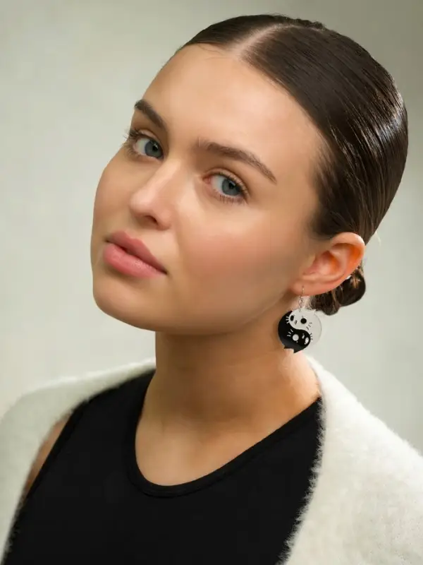 Серьги акриловые &laquo;Инь-ян&raquo;, котики, чёрно-белые