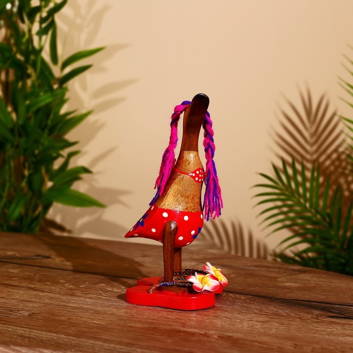 Сувенир Сувенир "Утка на пляже " дерево 25 см