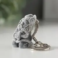 Брелок "Шаман сидит с бубном" маленький , 3,7см