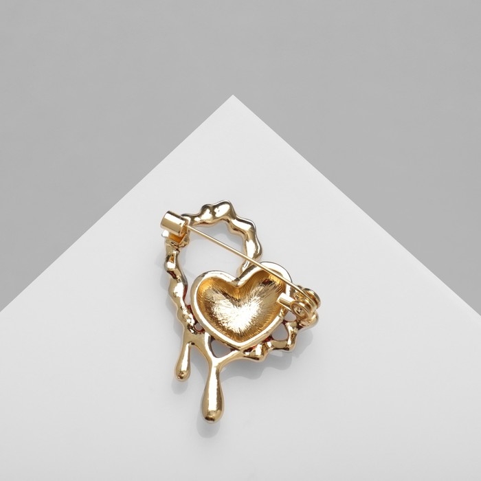 Брошь «Сердце» абстракт, цвет красный в золоте Брошь «Сердце» абстракт, цвет красный в золоте