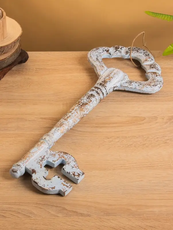 Сувенир «Ключ от счастья», 4.5×21×50 +/- 3 см, дерево, голубой Сувенир «Ключ от счастья», 4.5×21×50 +/- 3 см, дерево, голубой