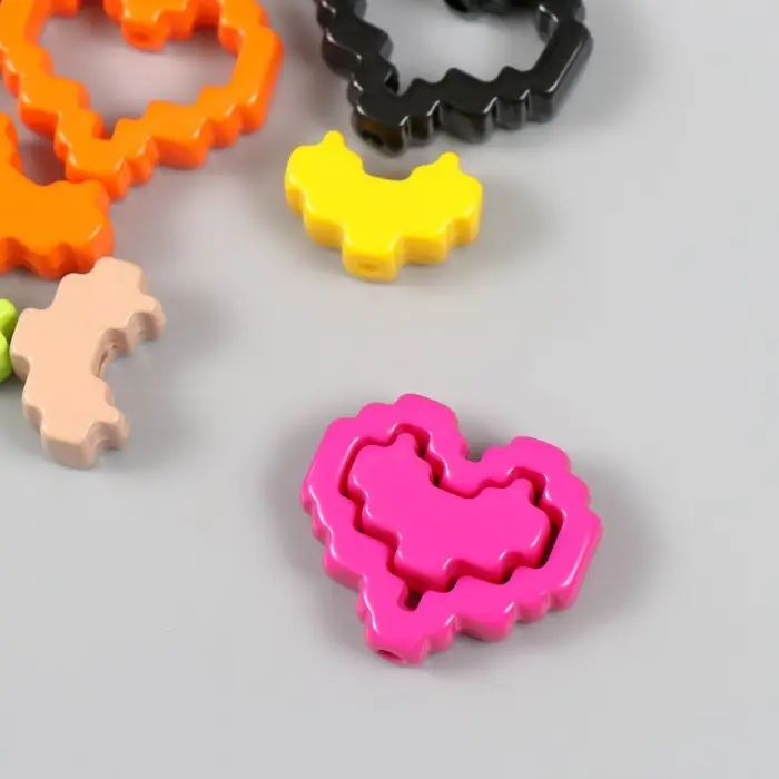 Бусина для творчества пластик "Сердце-конструктор" МИКС 2,9х2,5х0,9 см