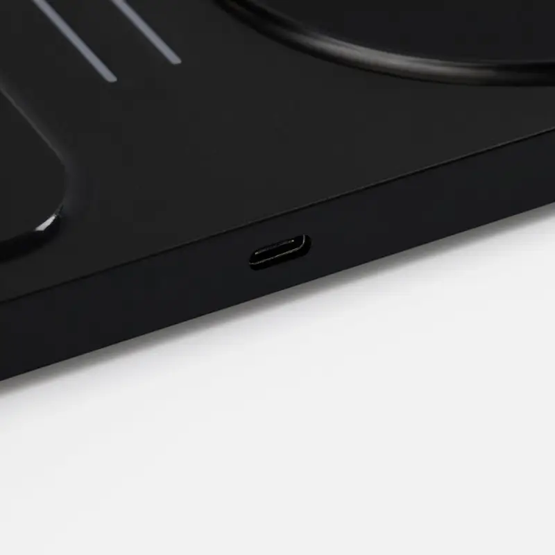 Беспроводное зарядное устройство с подогревом кружки Hot Task, черное Беспроводное зарядное устройство с подогревом кружки Hot Task, черное