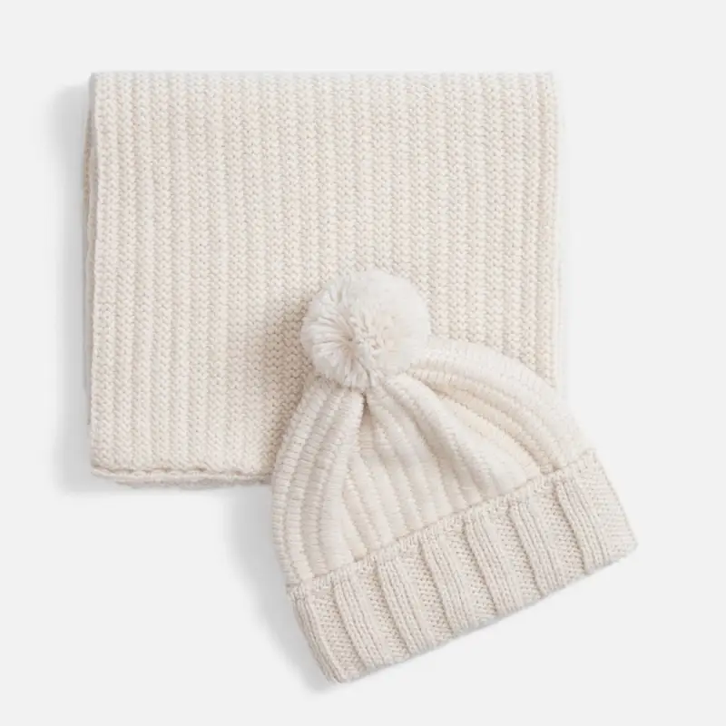 Шарф Frissonelle, жемчужно-белый Шарф Frissonelle, жемчужно-белый