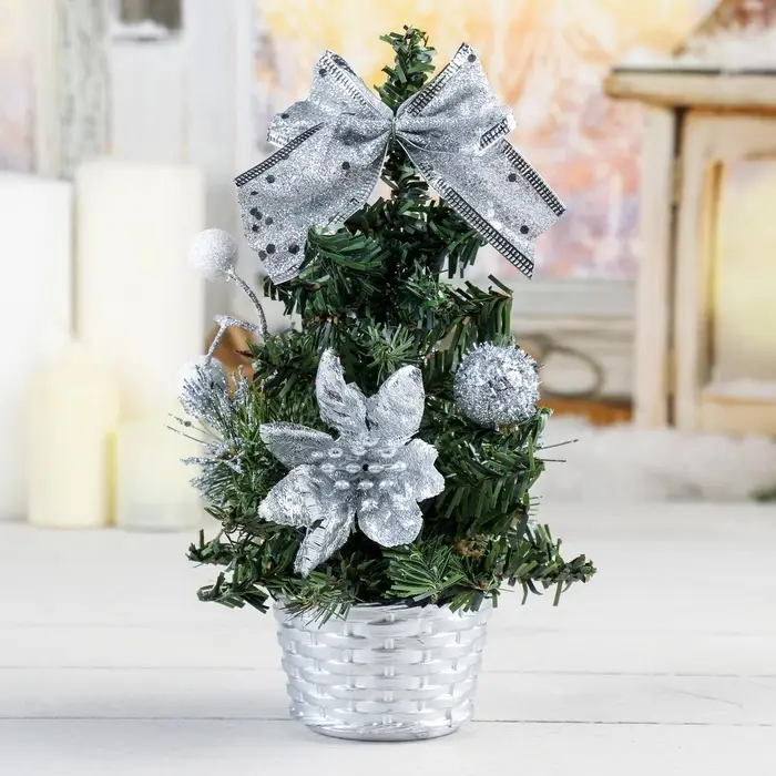 Искусственная ёлка настольная &laquo;Зимнее волшебство. Снежные шарики&raquo;, 20 см, ПВХ ветки отгибаются, серебристый