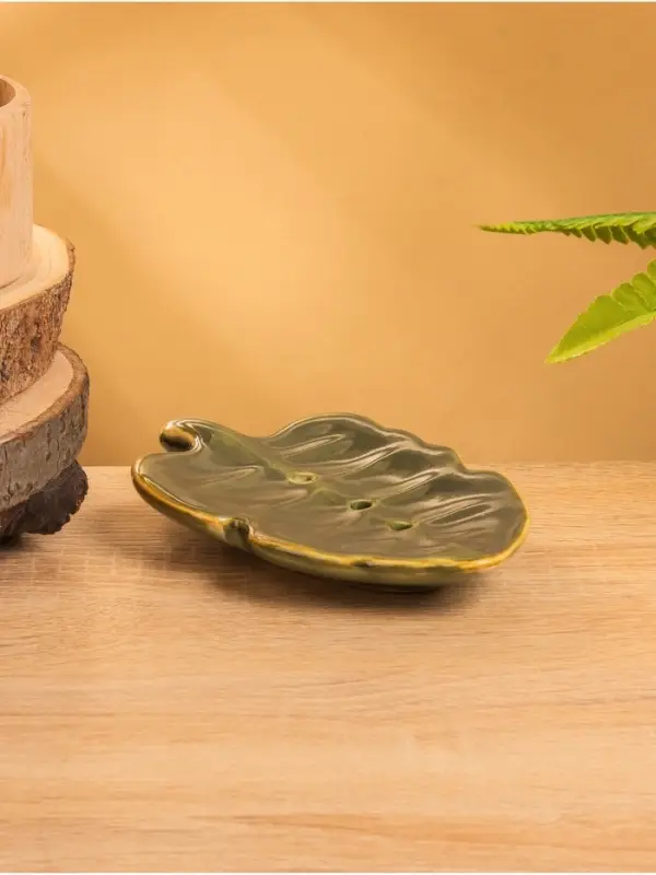 Мыльница &laquo;Опавший лист&raquo;, 15&times;9.5&times;2 см, керамика, зелёно-коричневая