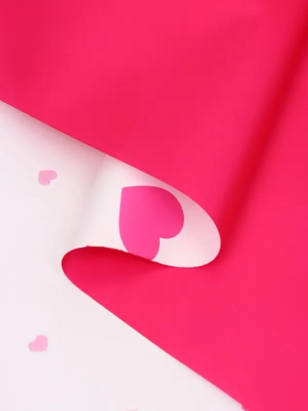 Пленка для цветов, "Сердца на белом", барби, 57х57 см