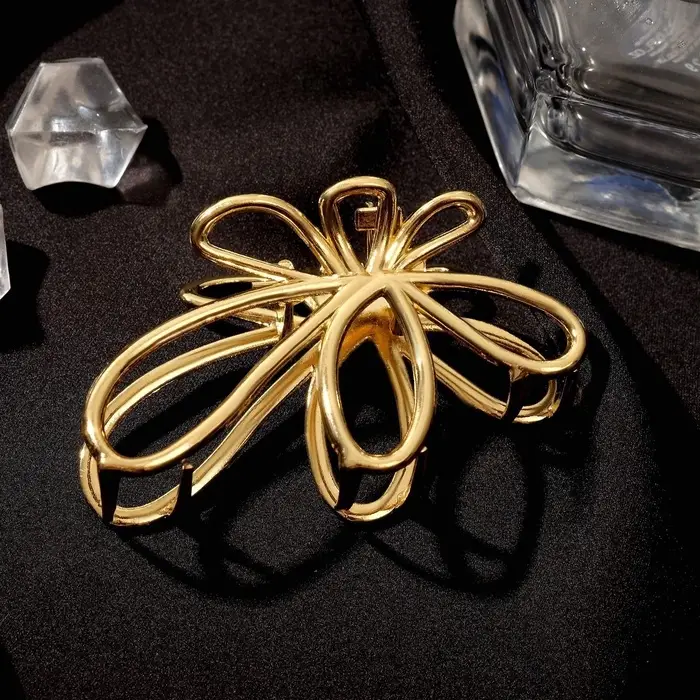 Крабик для волос &laquo;Валери&raquo;, лепестки, 7 см, золотистый