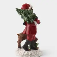 Фигурка новогодняя &laquo;Мальчик в зелёно-красном наряде с оленёнком, с ёлкой&raquo;, полистоун, 11&times;6&times;12.2 см