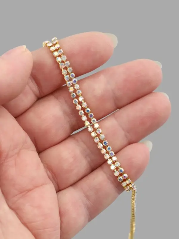 Цепь со стразами, с голографией, металл, стекло, 2 мм, 9&plusmn;1 м, цвет золотой