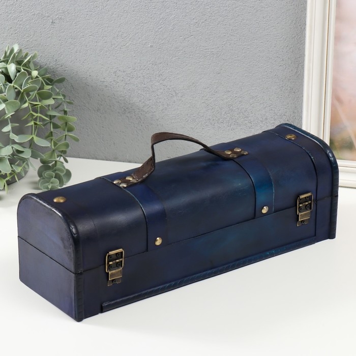 Шкатулка дерево под бутылку  Шкатулка дерево под бутылку "С заклёпками" ярко-синяя 11х34х12,8 см