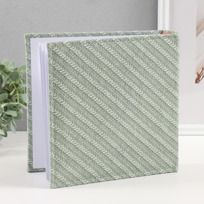 Фотоальбом на 200 фото 10х15 см кожзам Фотоальбом на 200 фото 10х15 см кожзам "Багетная текстура" бумажные листы зелёный 5х23х22 см 10499