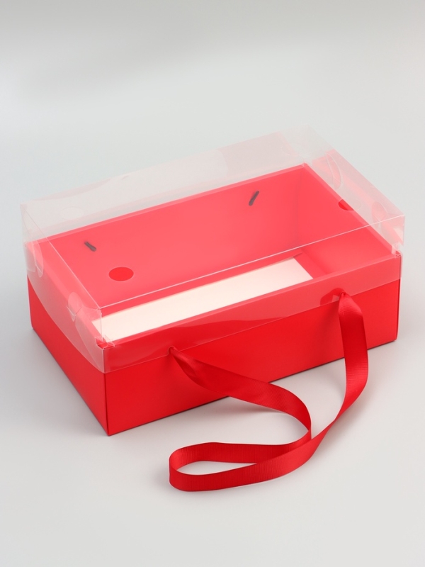 Коробка подарочная с бантом, ручками и прозрачной крышкой 35 х 21 х 15 см Красная Коробка подарочная с бантом, ручками и прозрачной крышкой 35 х 21 х 15 см Красная