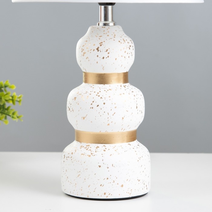 Настольная лампа Настольная лампа "Анно" 1хE14 белый 22,5х22,5х38 см RISALUX