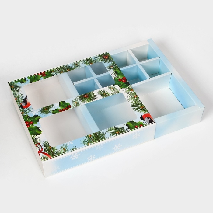 Новый год. Коробка под 8 конфет и шоколад, с окном Новый год. Коробка под 8 конфет и шоколад, с окном "Чудеса случаются", 17,7 х 17,8 х 3,8 см, кондитерская упаковка