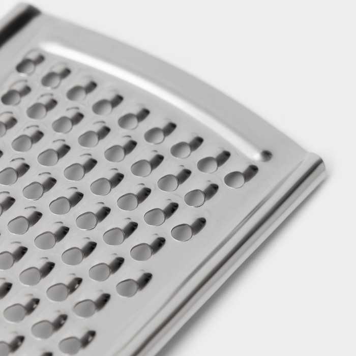 Тёрка для сыра мелкая Доляна Fargo, 23,5×5×2 см, с ручкой, цвет серебристый Тёрка для сыра мелкая Доляна Fargo, 23,5×5×2 см, с ручкой, цвет серебристый