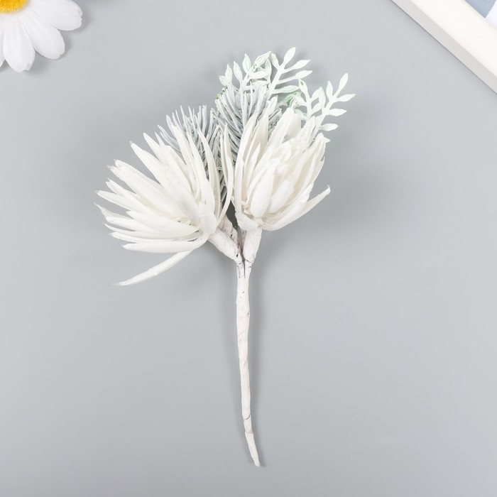 Декор для творчества Декор для творчества "Веточка ели с цветком" 16х8 см