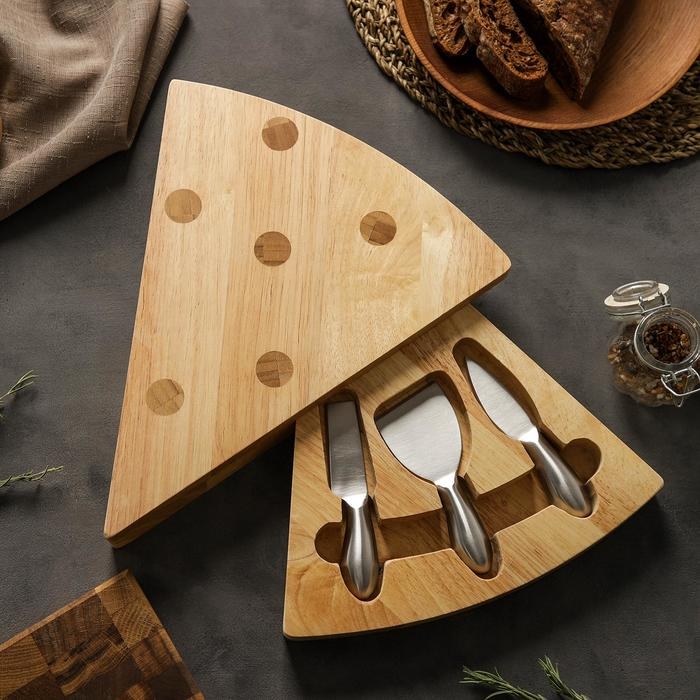 Набор для подачи сыра Cheese, 3 ножа, дерево Набор для подачи сыра Cheese, 3 ножа, дерево