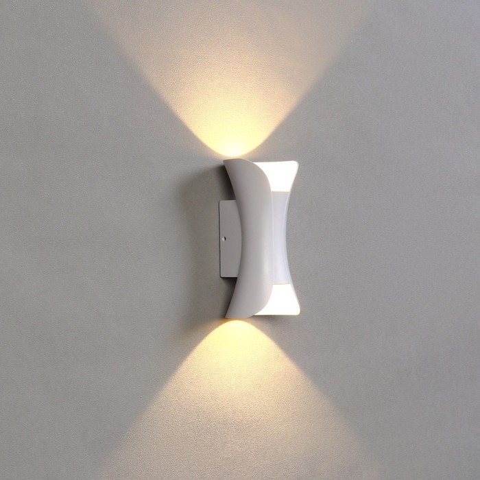 Светильник фасадный «Элегант», FSD-051, 10 Вт, 3000К, 1 луч, IP65, 220 В, пластик, белый Светильник фасадный «Элегант», FSD-051, 10 Вт, 3000К, 1 луч, IP65, 220 В, пластик, белый