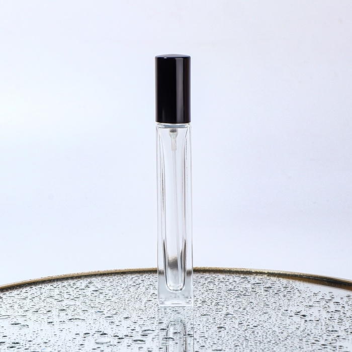 Бутылочка для хранения, с распылителем, 10 мл, цвет чёрный Бутылочка для хранения, с распылителем, 10 мл, цвет чёрный