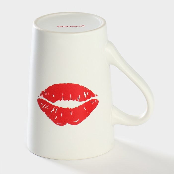 Кружка фарфоровая Доляна &laquo;Поцелуй&raquo;, 380 мл, цвет белый