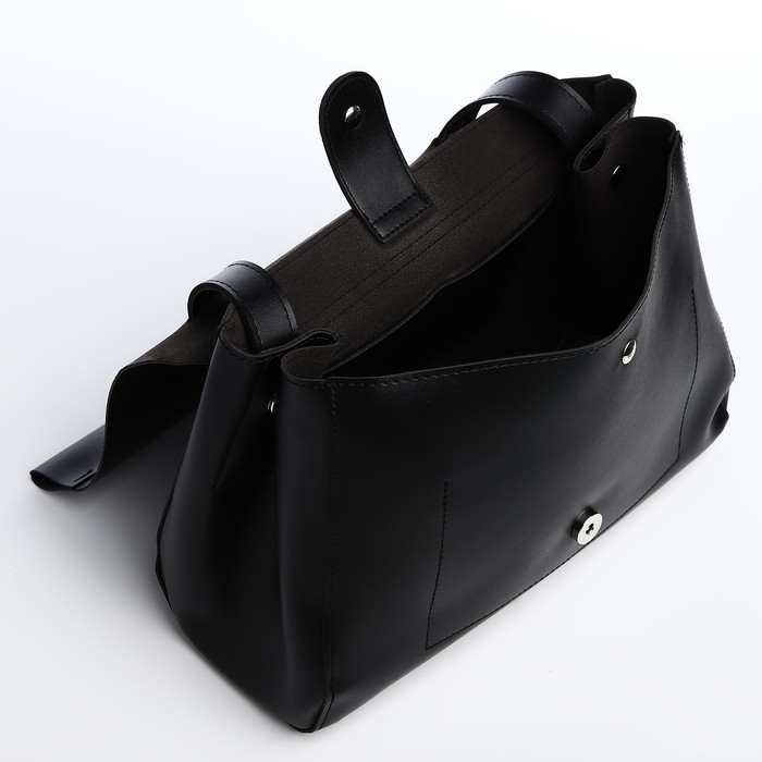 Сумка-мессенджер на магните, цвет чёрный Сумка-мессенджер на магните, цвет чёрный