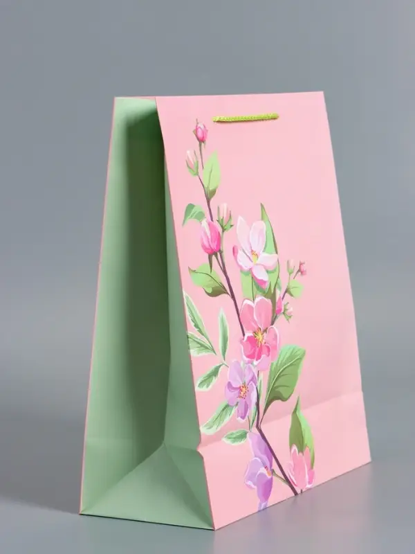 Пакет подарочный "Нежный комплимент" ламинированный 26 х 12 х 32 см