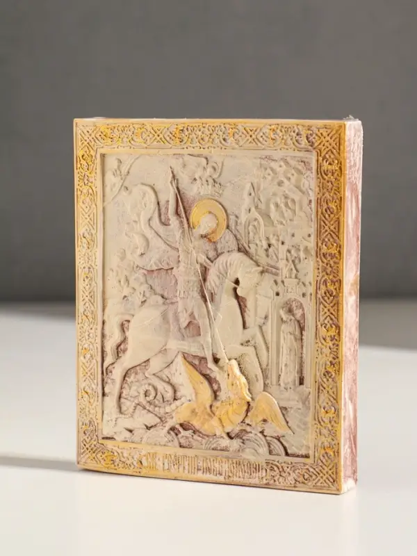 Икона &laquo;Георгий Победоносец&raquo;, с подвесом, 12&times;10&times;2 см, гипс, роспись