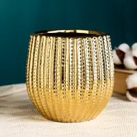 Декоративное кашпо для цветов &laquo;Кактус&raquo;, 1.4 л, 14&times;12&times;12 см, керамическое, золотистое