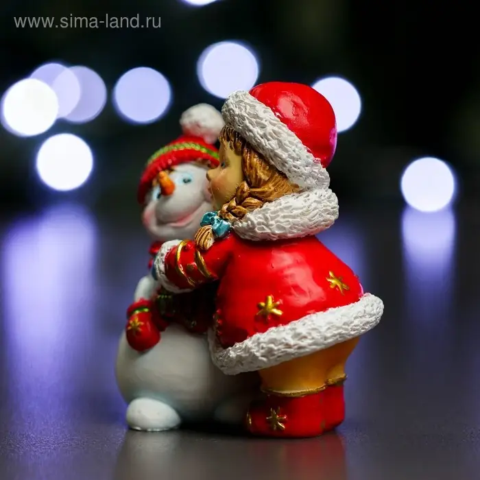 Фигура "Девочка и снеговик" красный 5х8х9см