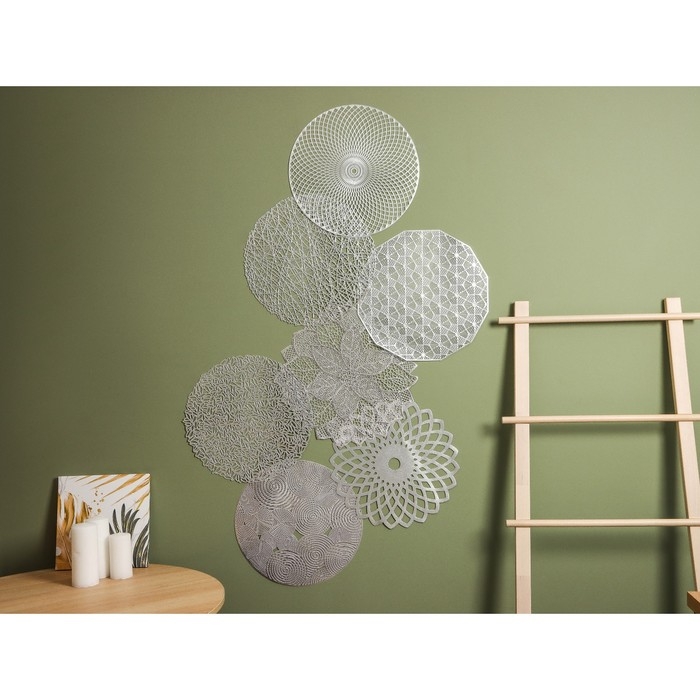 Салфетка сервировочная на стол «Гипноз», d=38 см, цвет серебро