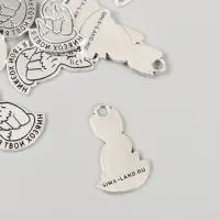 Металлический элемент, декоративная подвеска «Арт Узор. Котик: Я твой хозяин», 1.6×2.5 см