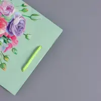 Пакет подарочный "Весенний букет" ламинированный 18 х 22,3 х 10 см